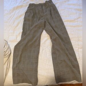 Women’s Plaid Gray/tan Pants